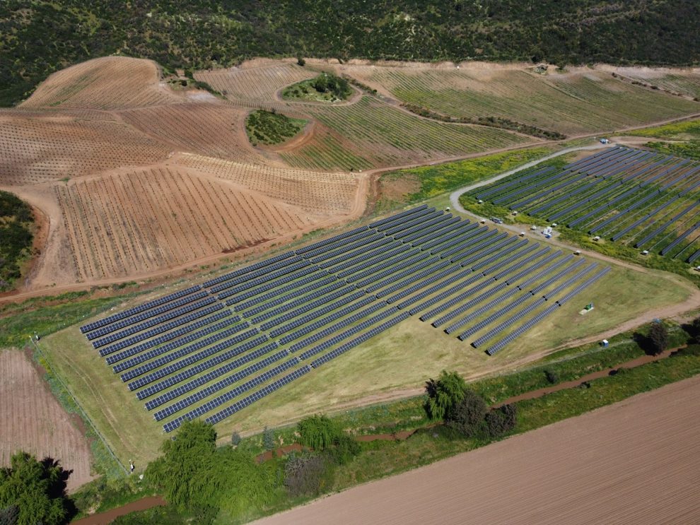 Skupina SOLEK podepsala smlouvu s dalším světovým investorem. Pro švýcarskou Nala Renewables vybuduje 13 solárních elektráren