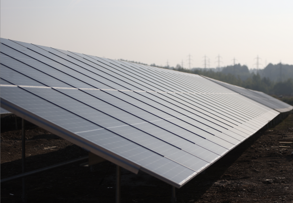 SUAS GROUP otevírá první fotovoltaickou elektrárnu a s cílem vzniku „Karlovarského ostrova“ jde vstříc obnovitelným zdrojům