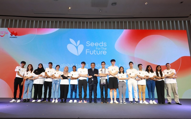 Vzdělávací program Seeds for the Future se i letos otevře studentům technických oborů